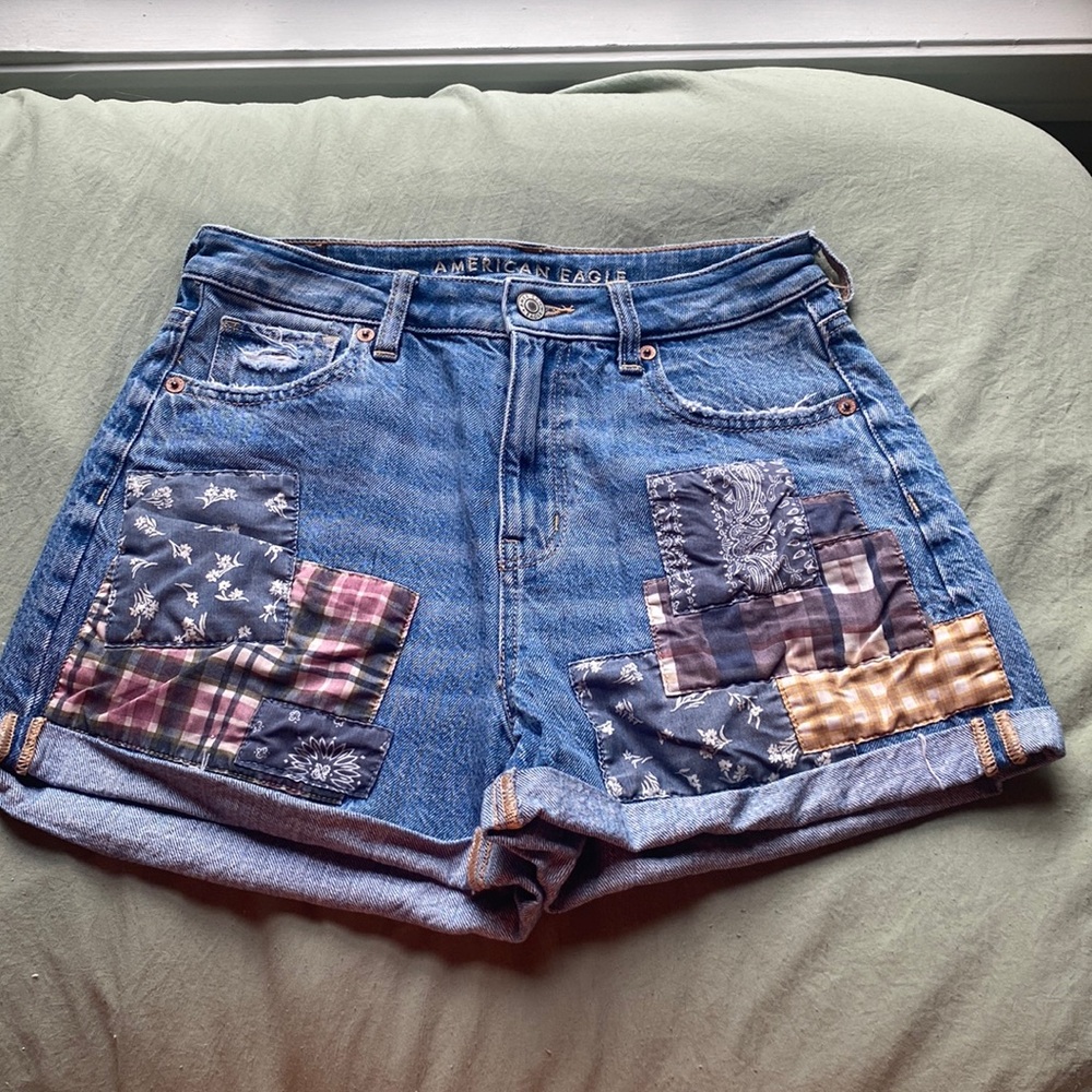 American Eagle Patchwork Denim Mom Shorts — Size 0!!